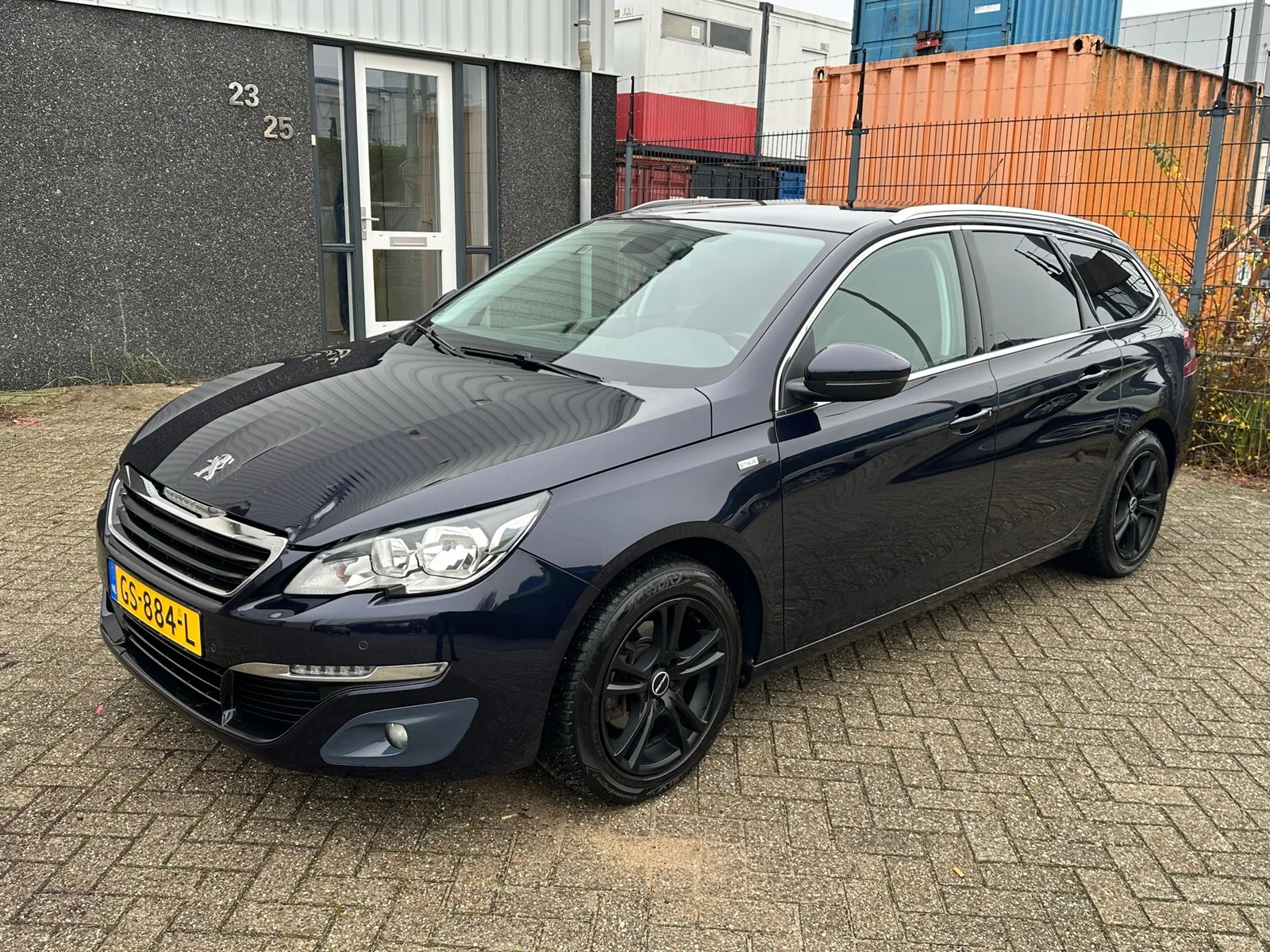 Peugeot 308 (2015) — foto 1