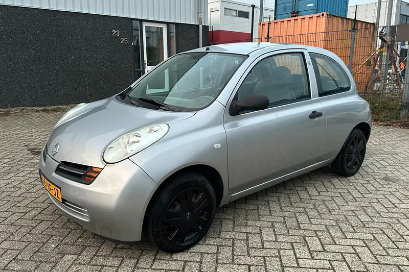 Nissan Micra (2003)