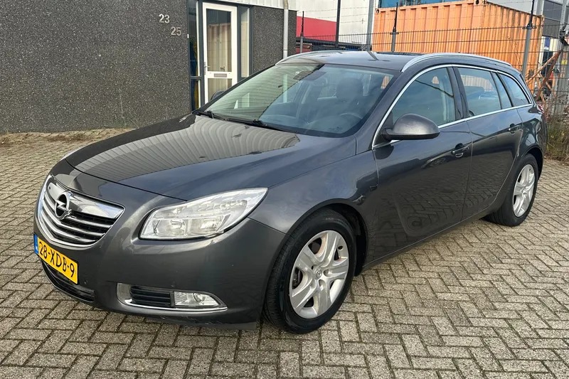 Opel Insignia Sports Tourer (2012)
