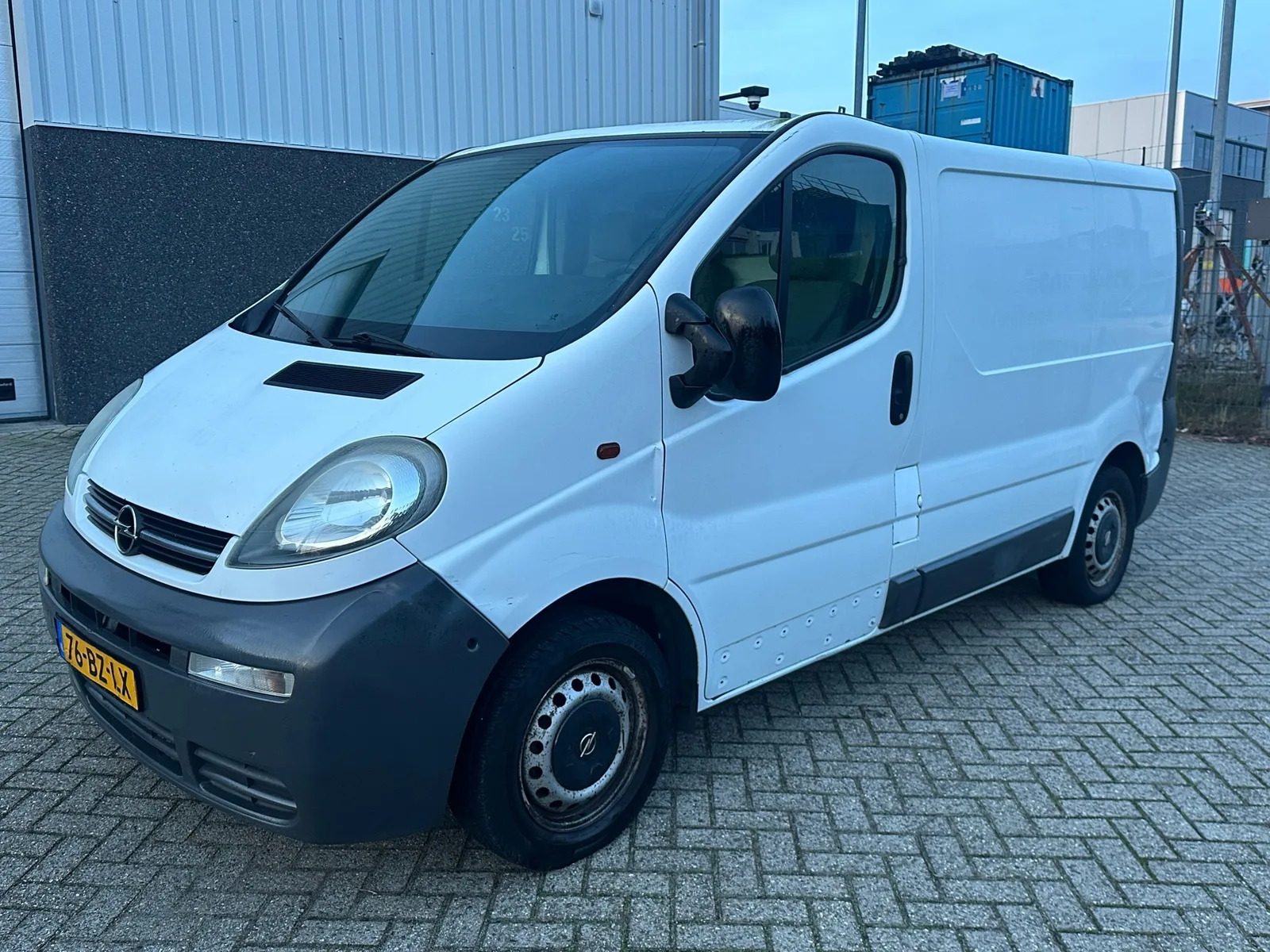 Opel Vivaro (2006) — foto 1