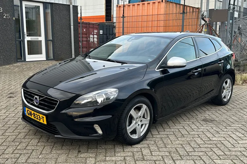 Volvo V40 (2015)