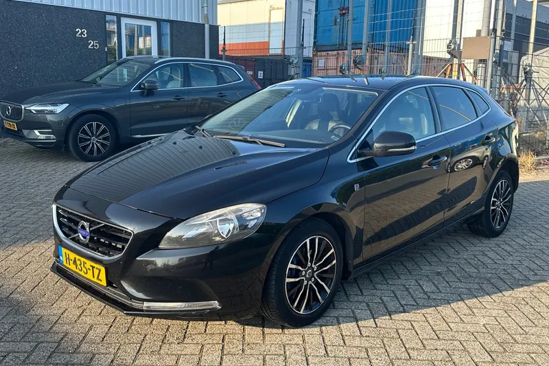 Volvo V40 (2016)