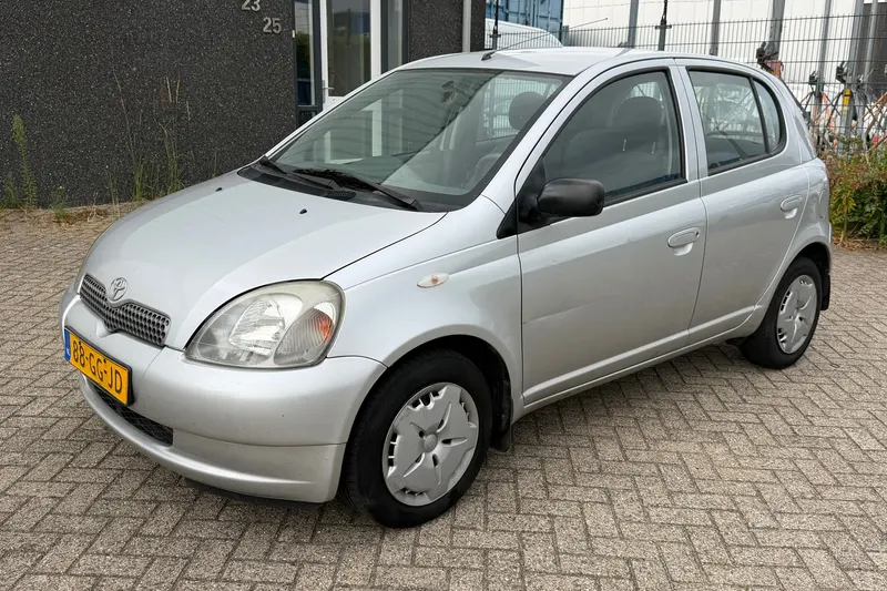Toyota Yaris (2000)