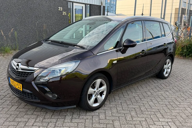Opel Zafira Tourer (2014)