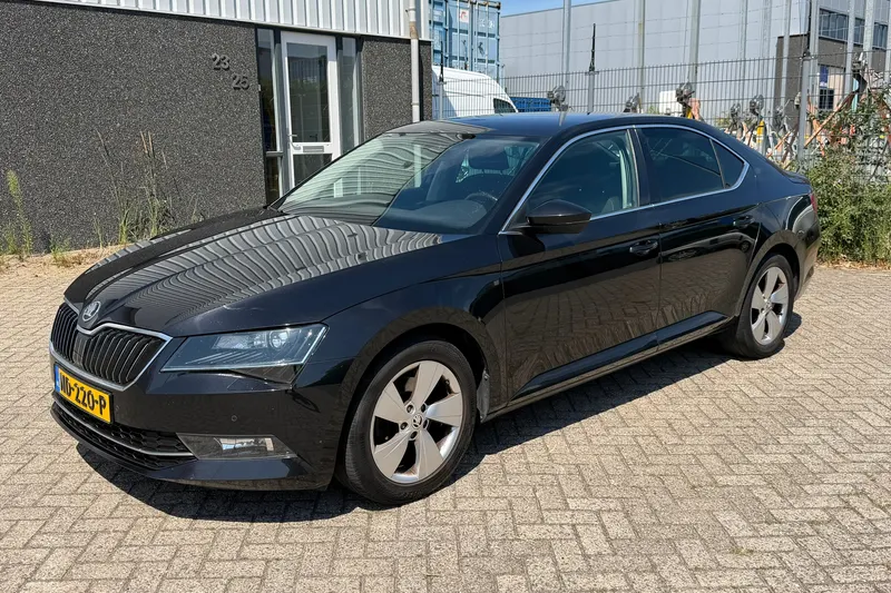 Škoda Superb (2017)
