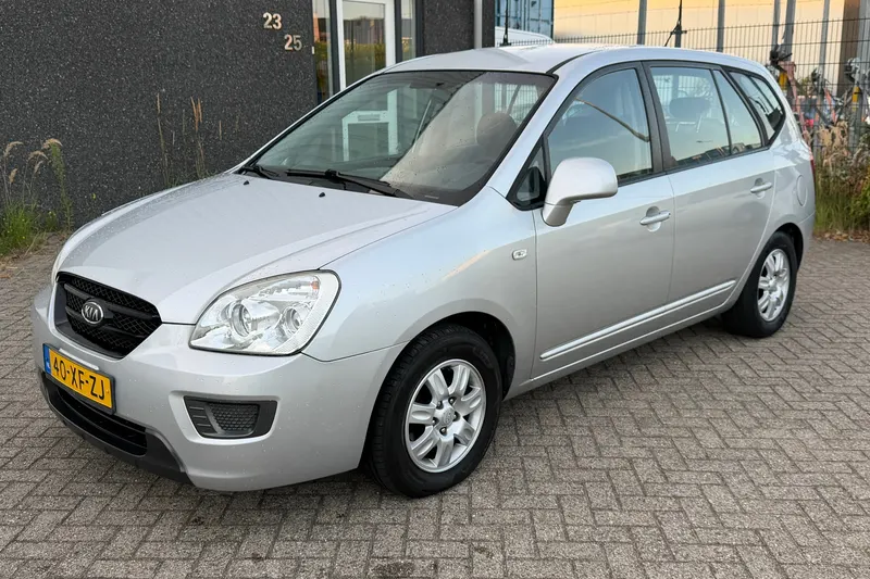 Kia Carens (2007)