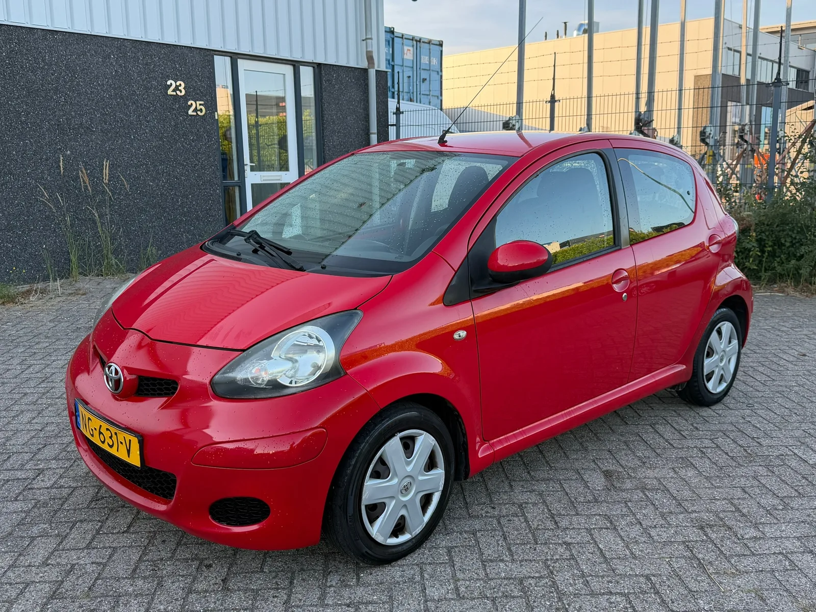 Toyota Aygo (2009) — foto 1