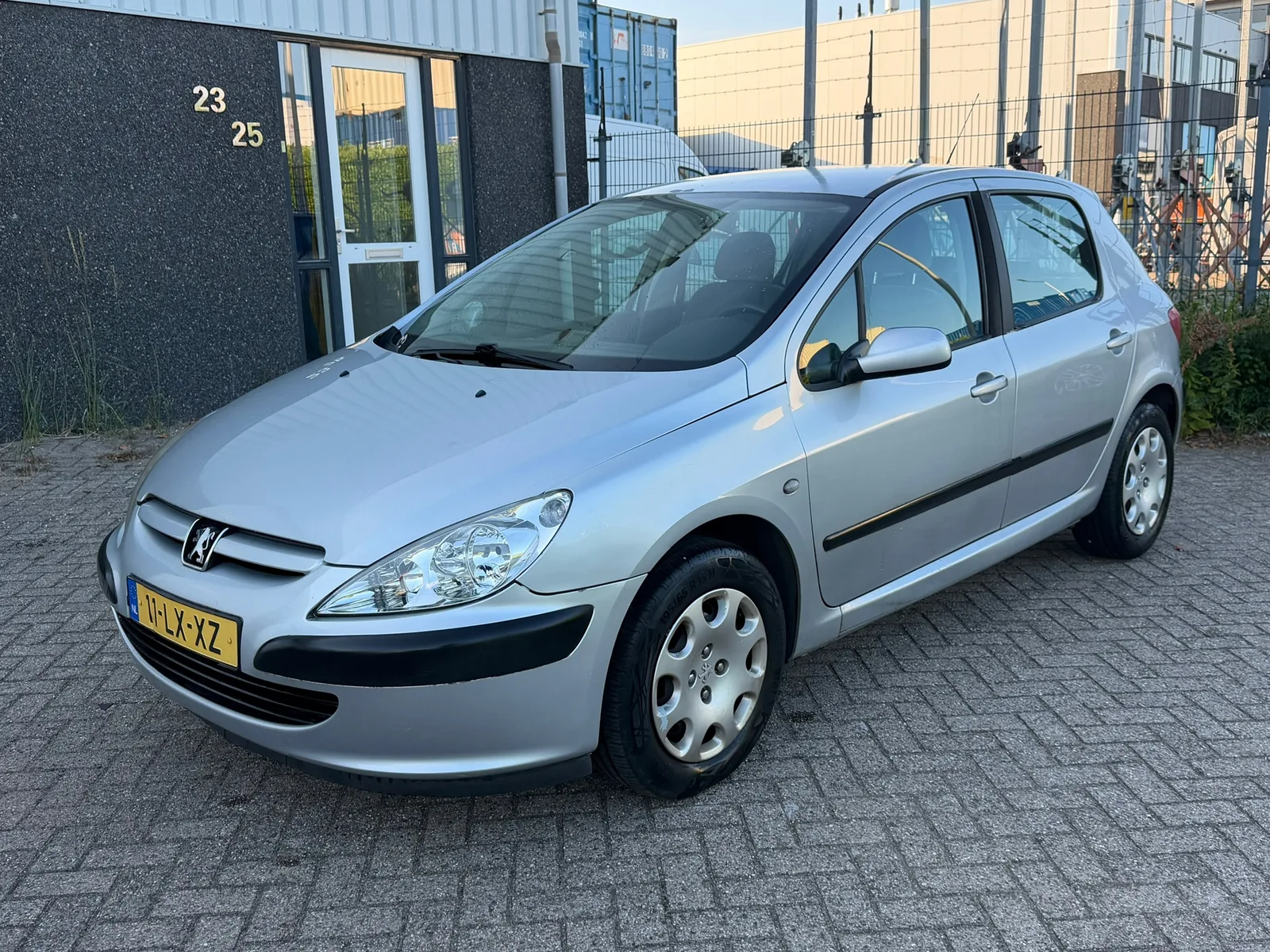 Peugeot 307 (2003) — foto 1