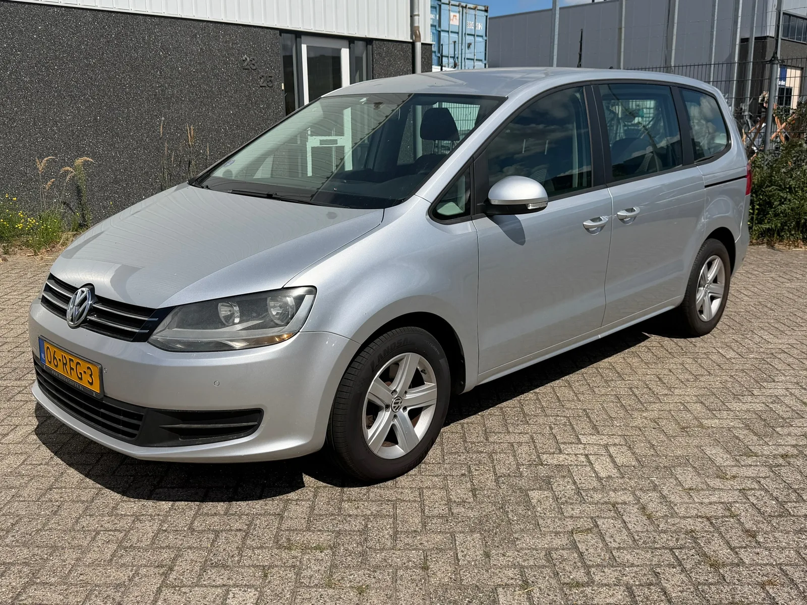 Volkswagen Sharan (2011) — foto 1