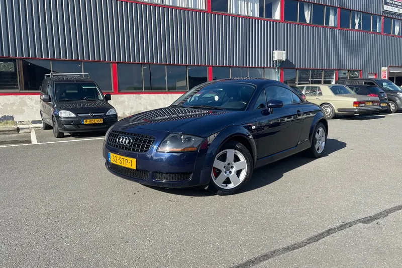 Audi TT (2004)