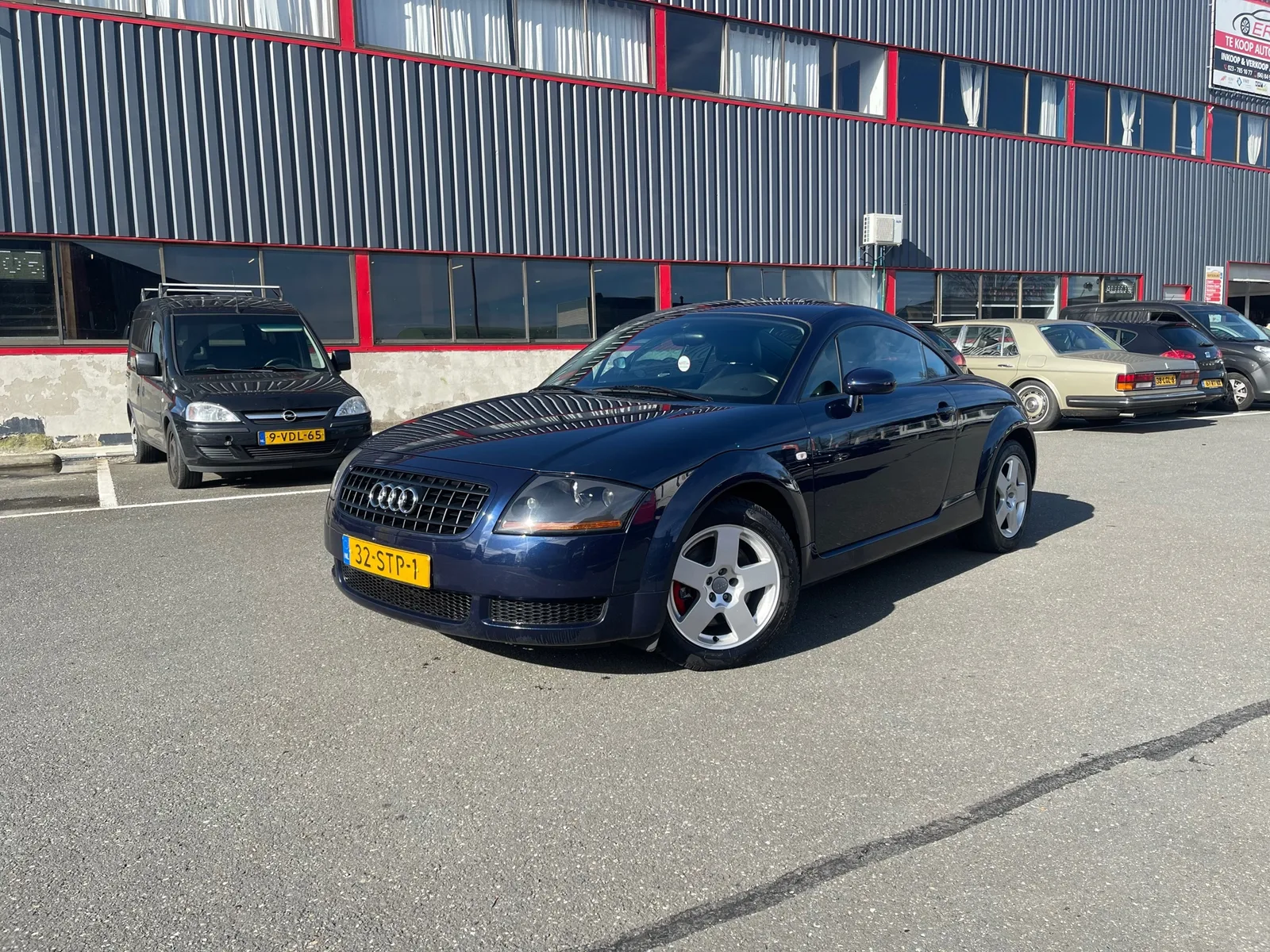 Audi TT (2004) — foto 1