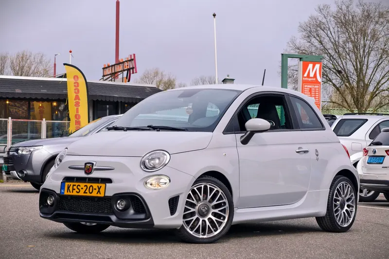 Fiat 500 (2020)
