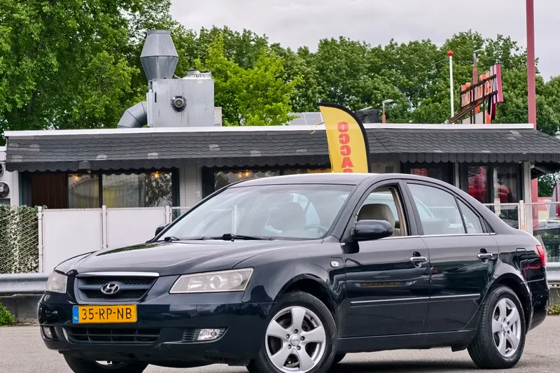 Hyundai Sonata (2005)