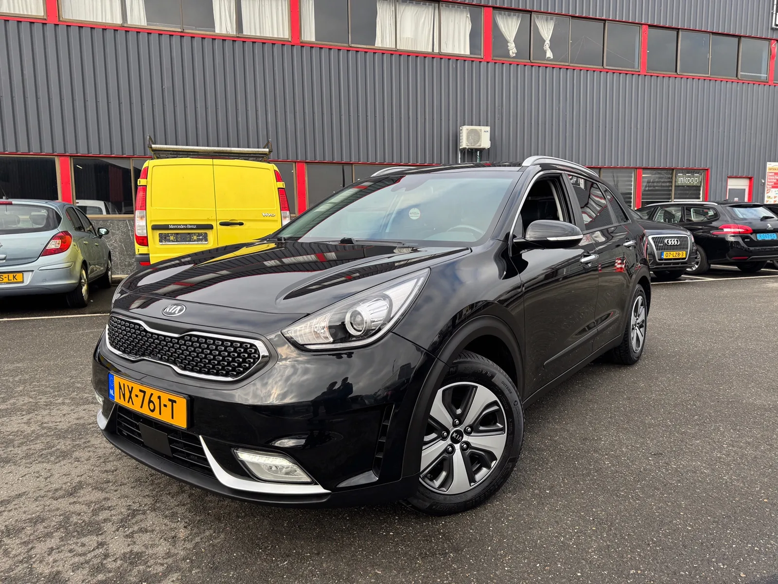 Kia Niro (2017) — foto 1
