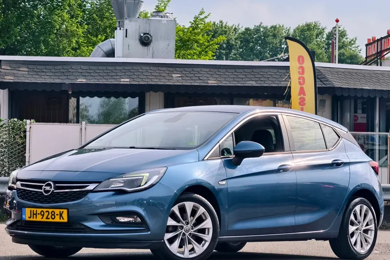 Opel Astra (2016)
