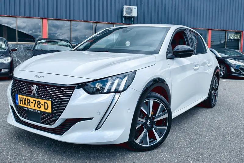Peugeot 208 (2022)