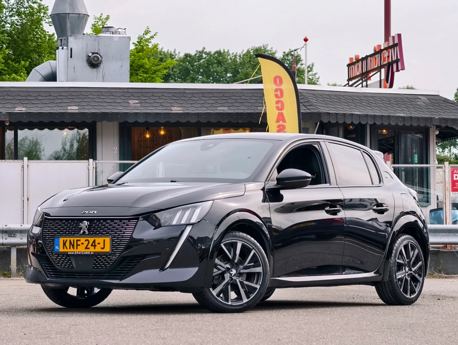 Peugeot 208 (2022) — foto 1