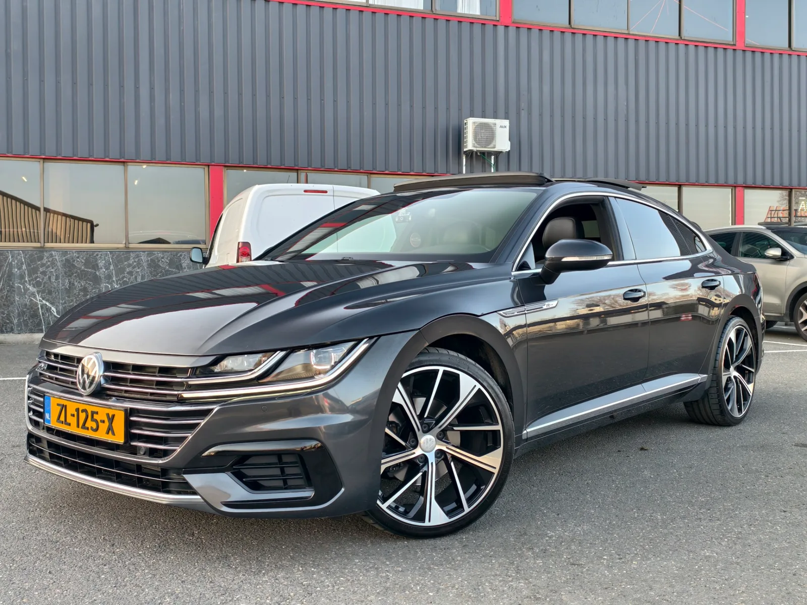 Volkswagen Arteon (2019) — foto 1