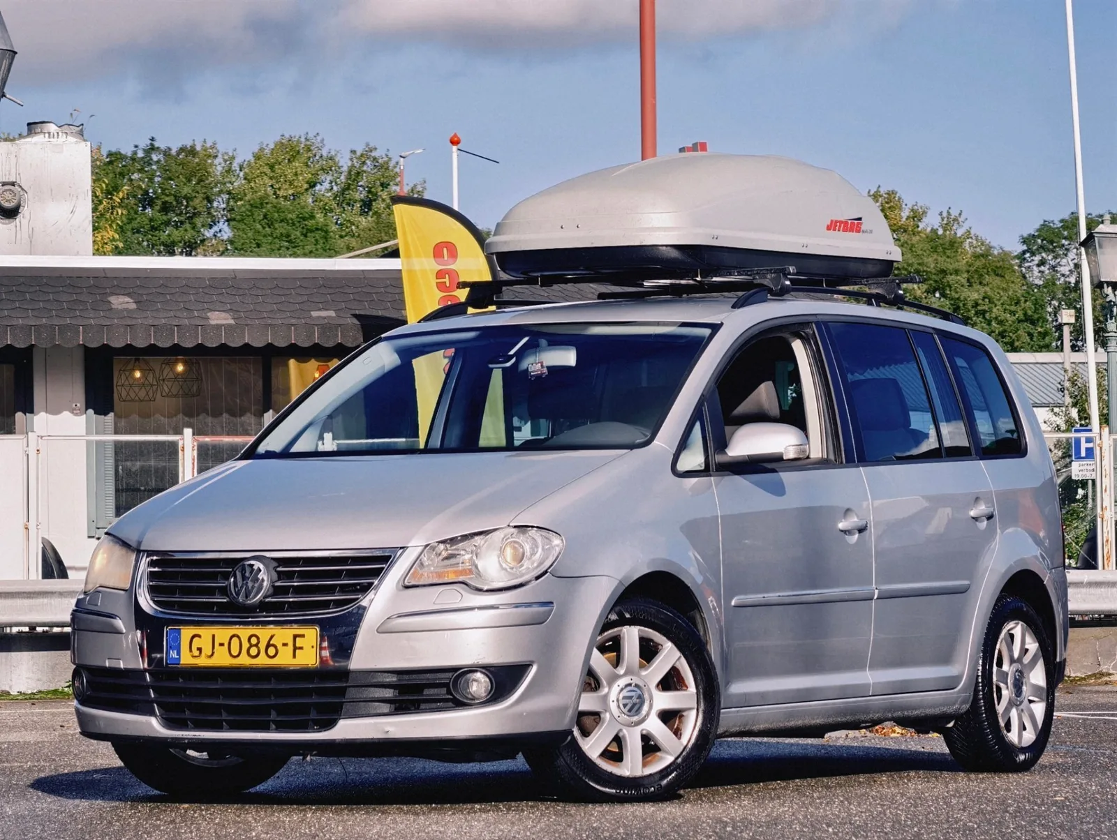 Volkswagen Touran (2007) — foto 1
