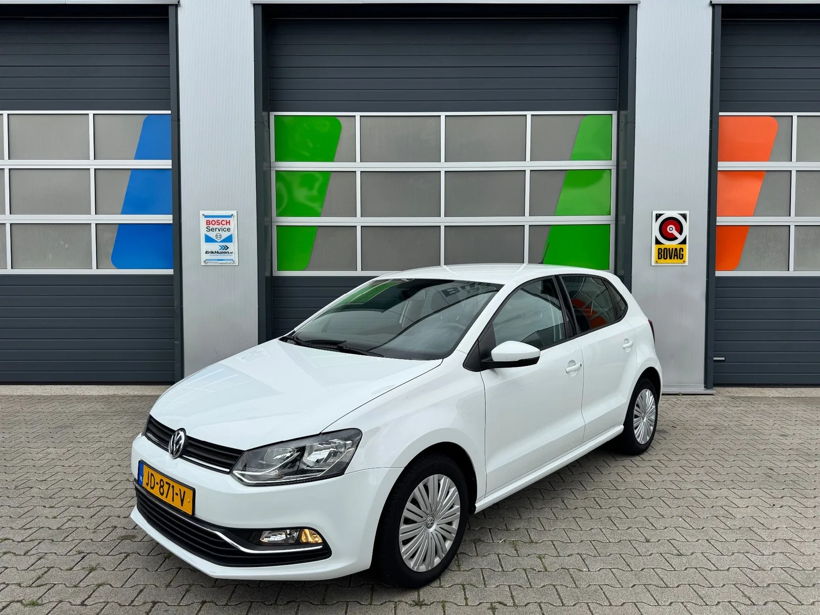 Volkswagen Polo (2016) — foto 1