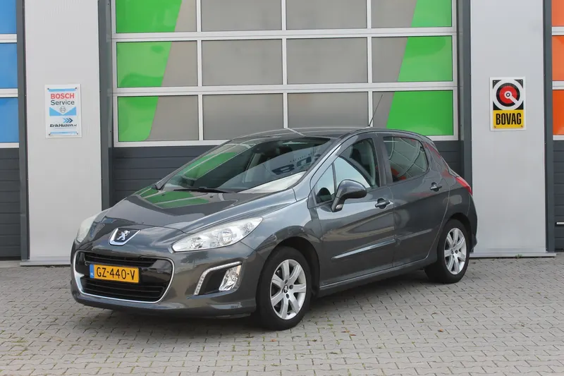 Peugeot 308 (2012)