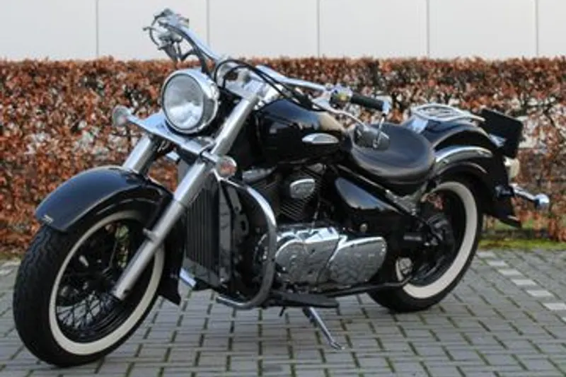 Suzuki VL 800 Volusia (2002)