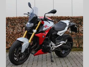 BMW F (2020) — foto 1
