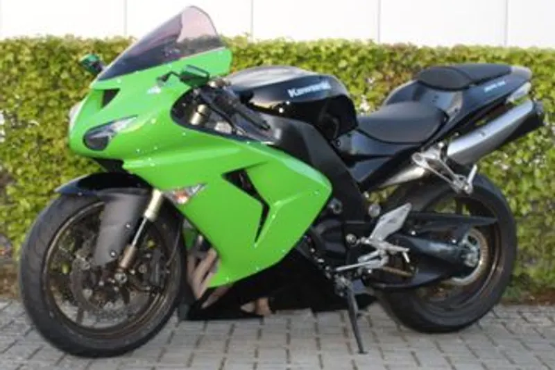Kawasaki ZX-10R (2006)