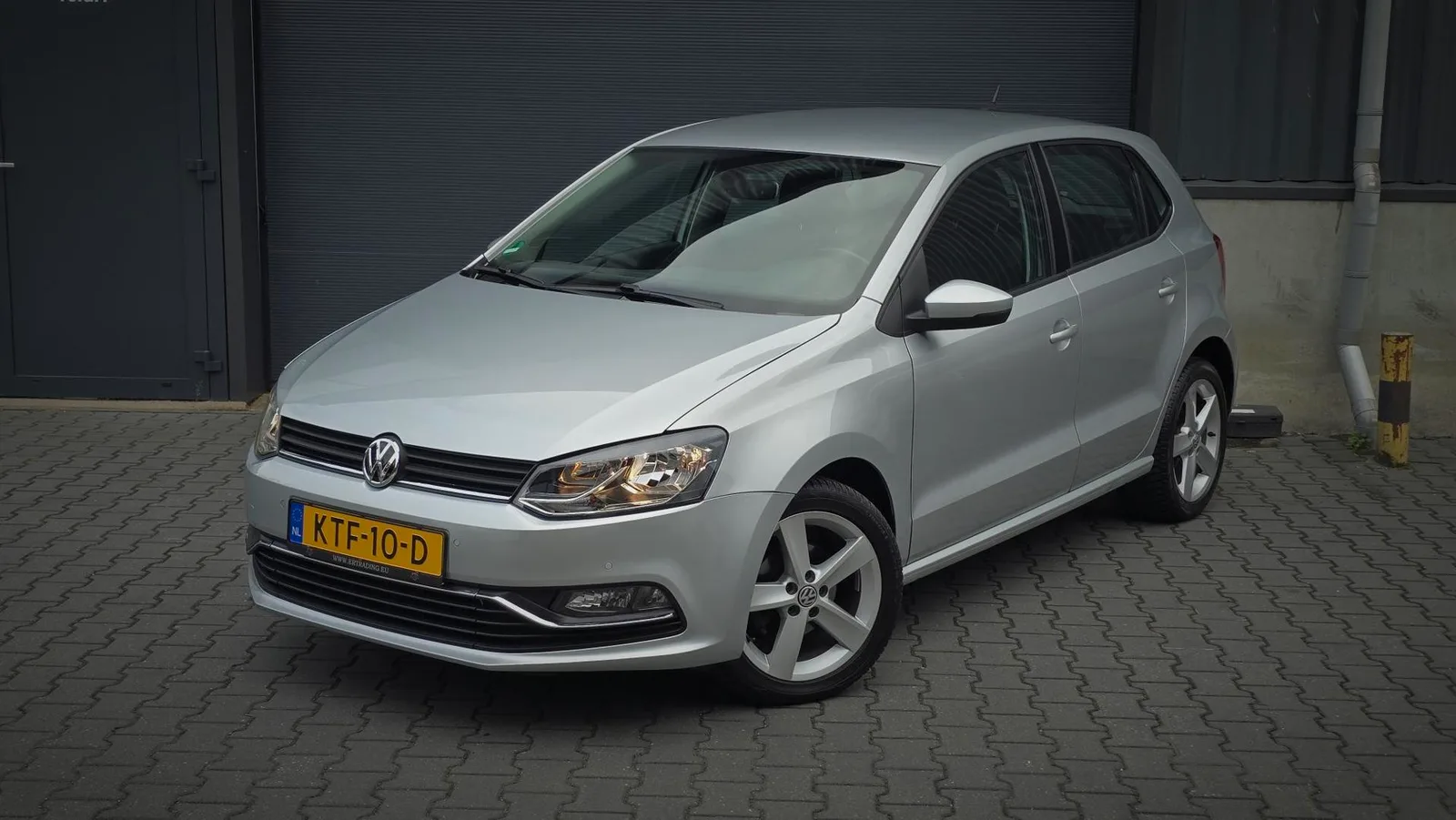 Volkswagen Polo (2014) — foto 1
