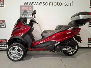 PIAGGIO MP3 (2017) — foto 1