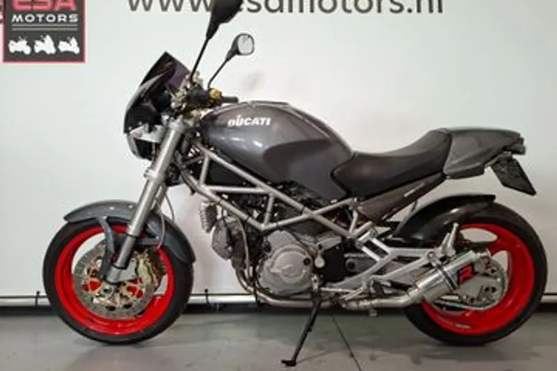 Ducati M 1000 Monster (2005)