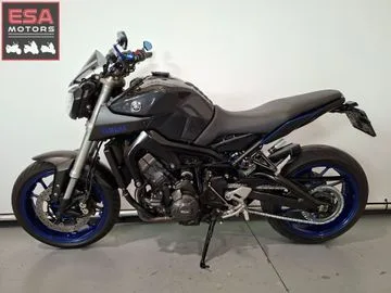 Yamaha MT-09 (2014) — foto 1