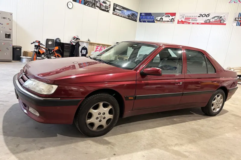 Peugeot 605 (1998)
