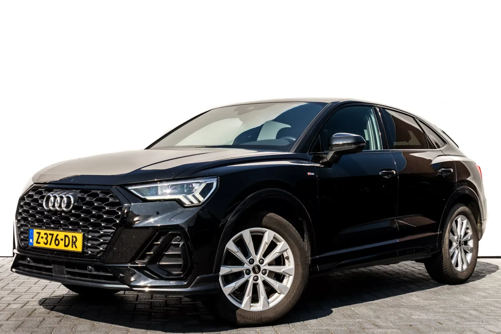 Audi Q3 (2022) — foto 1