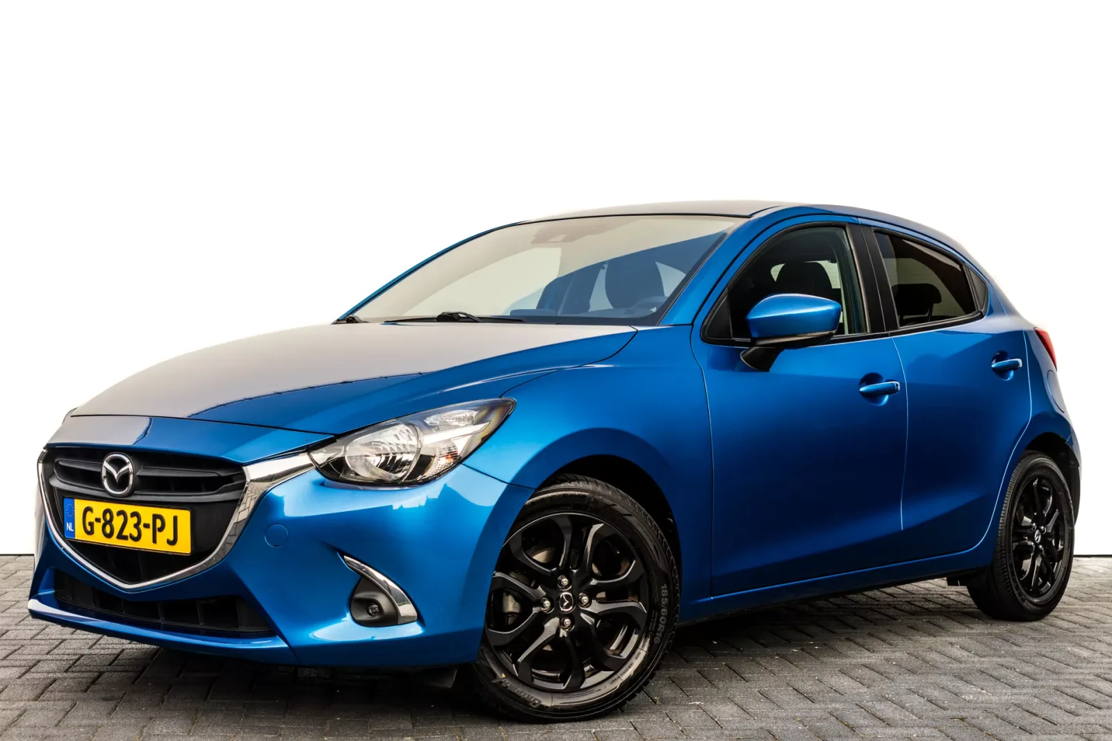 Mazda 2 (2019) — foto 1