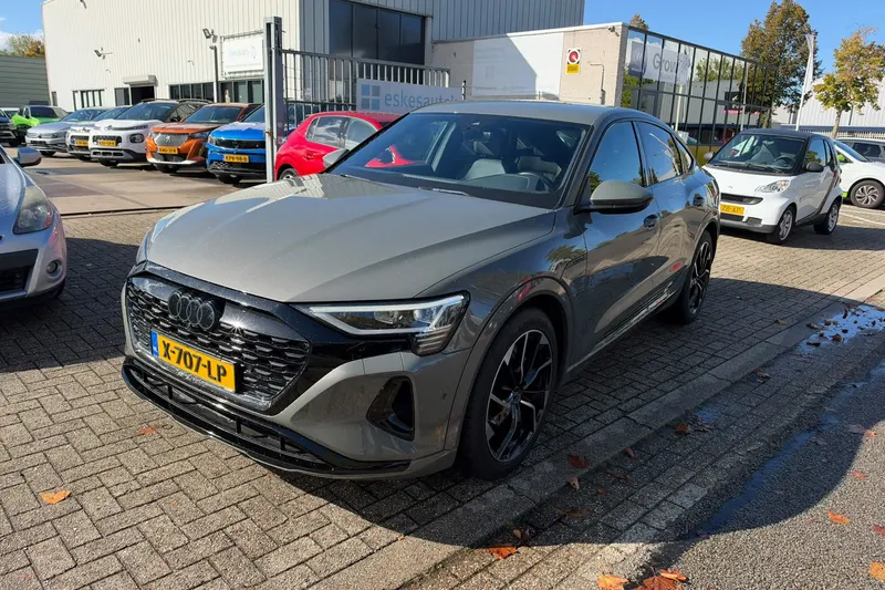 Audi Q8 e-tron (2024)