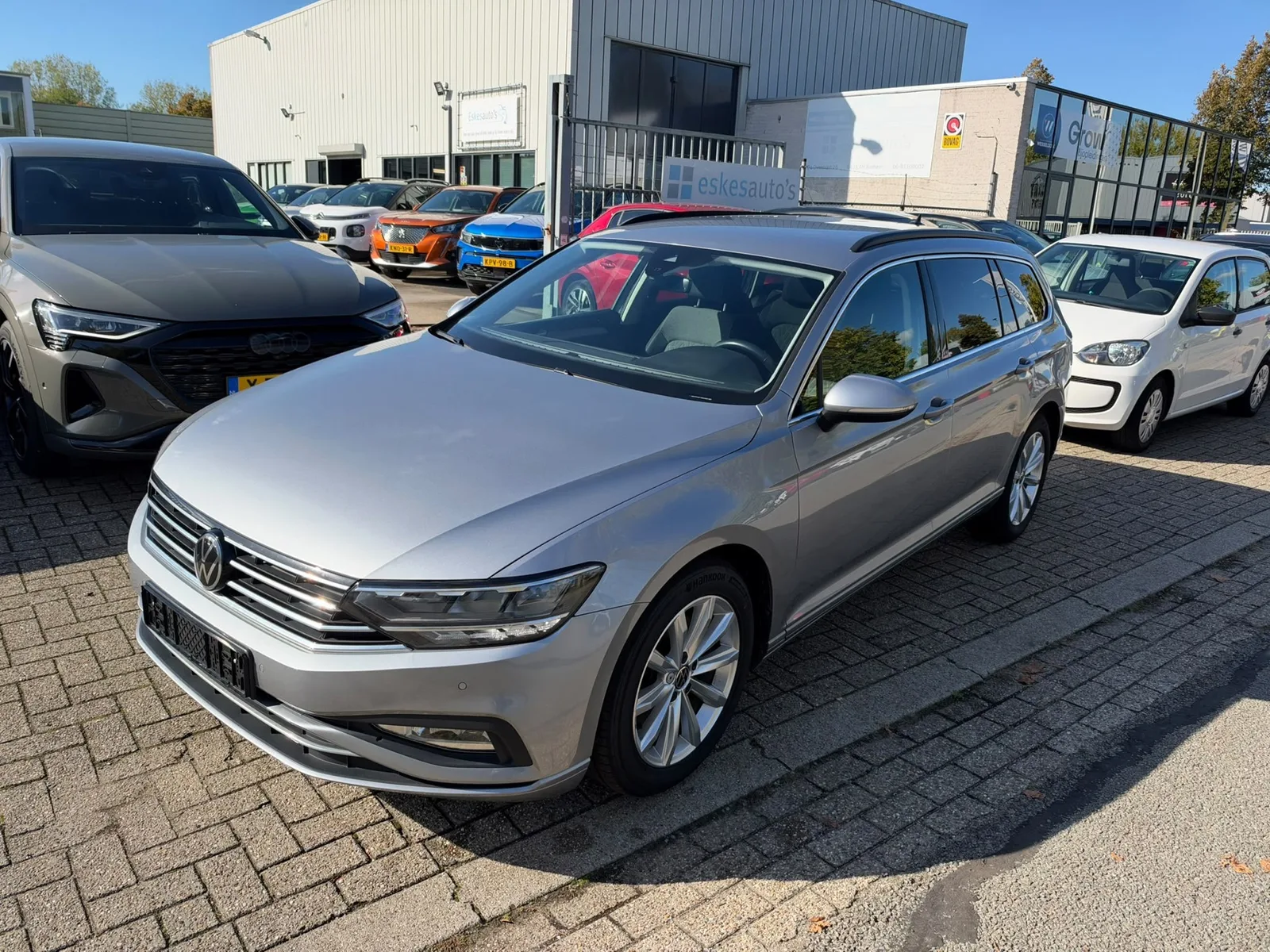 Volkswagen Passat (2022) — foto 1