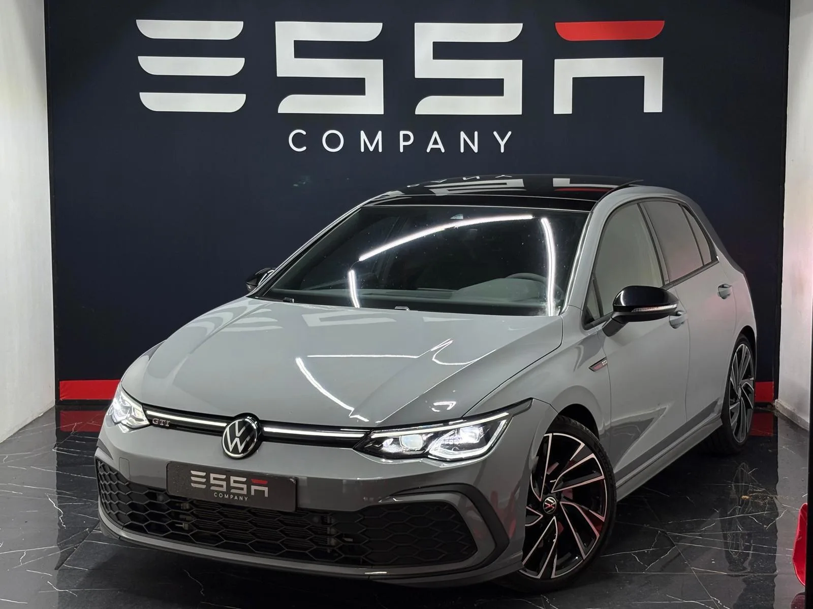Volkswagen Golf (2021) — foto 1