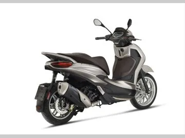 Piaggio Beverly 300IE (2022) — foto 1