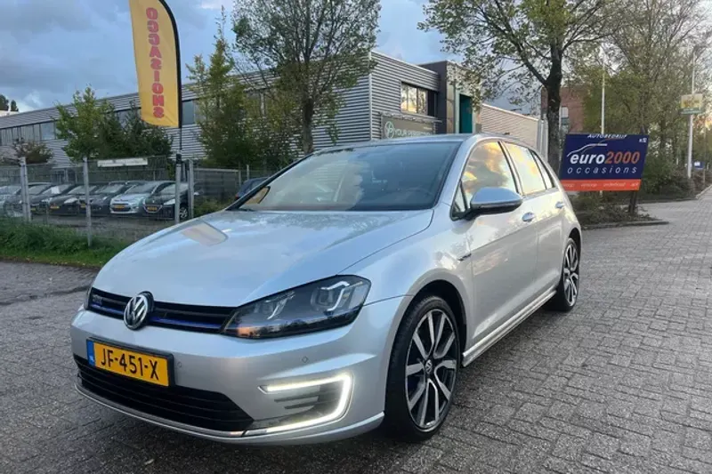 Volkswagen Golf (2015)