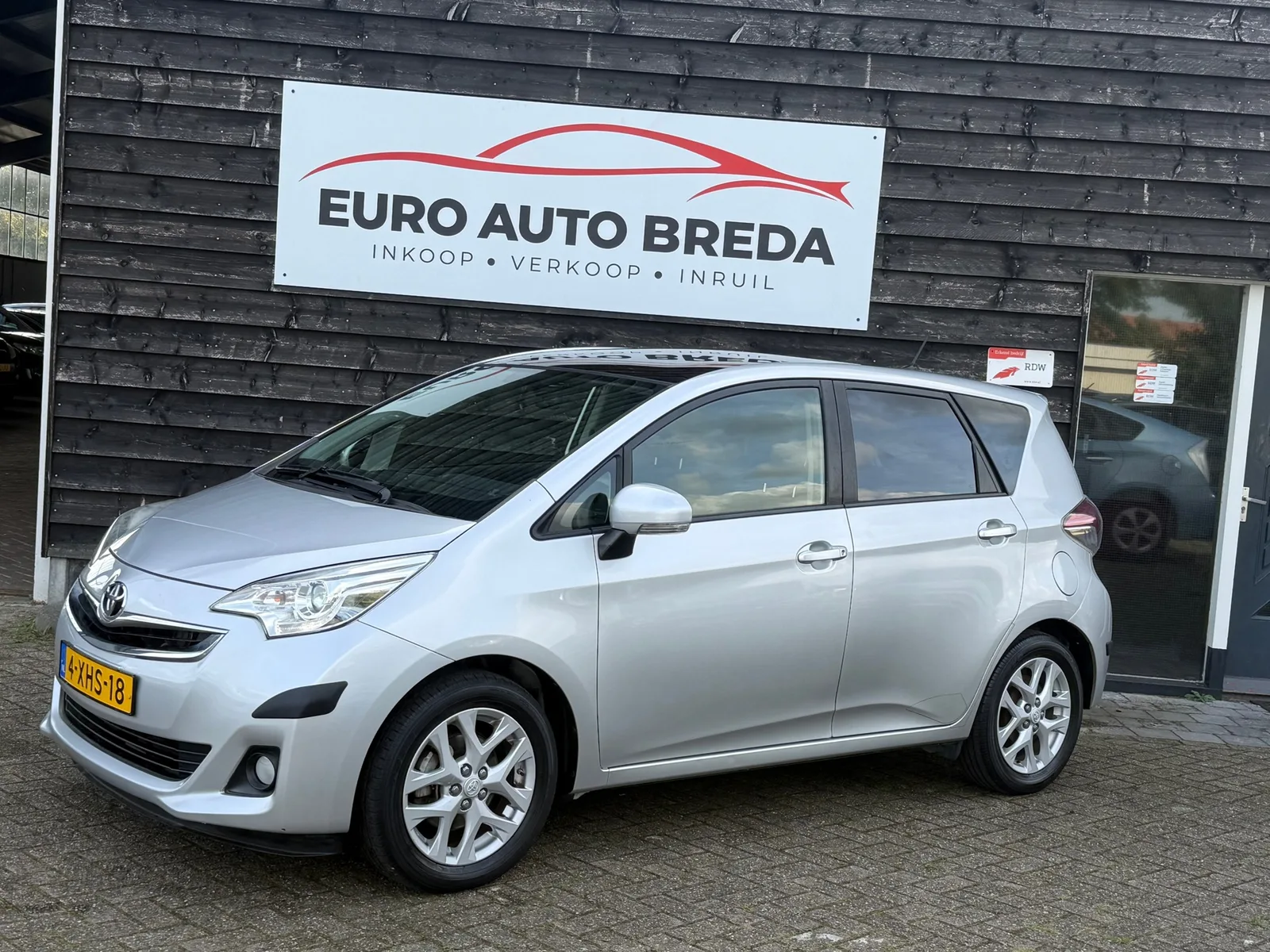 Toyota Verso (2014) — foto 1