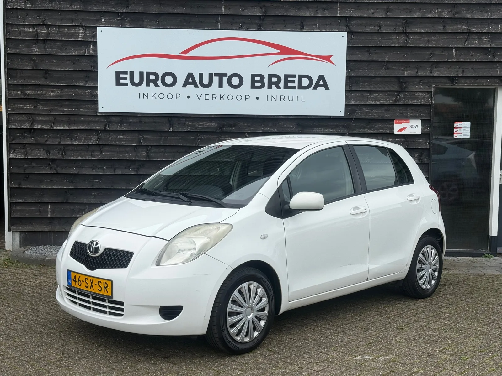 Toyota Yaris (2006) — foto 1