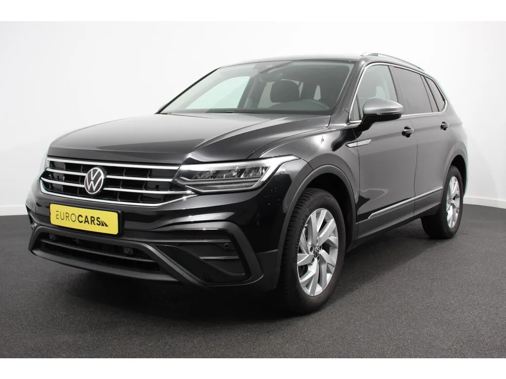 Volkswagen Tiguan (2022) — foto 1
