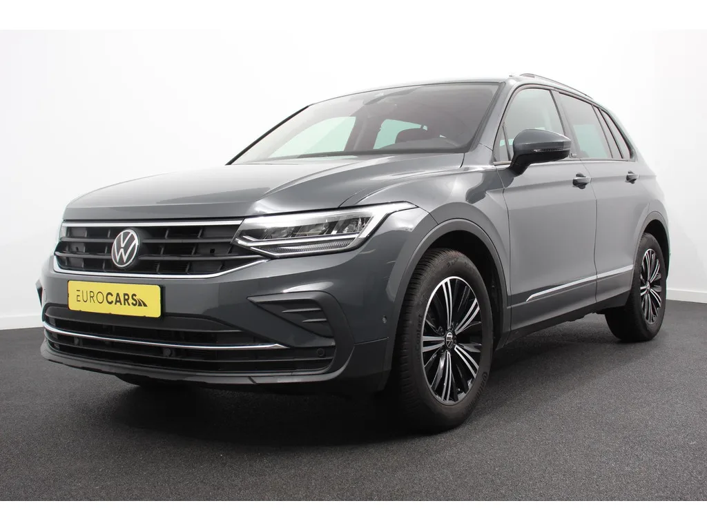 Volkswagen Tiguan (2022) — foto 1