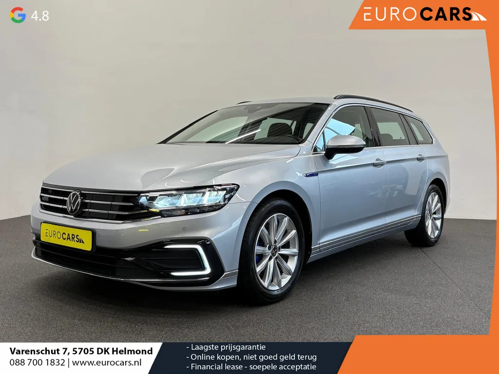 Volkswagen Passat (2022) — foto 1