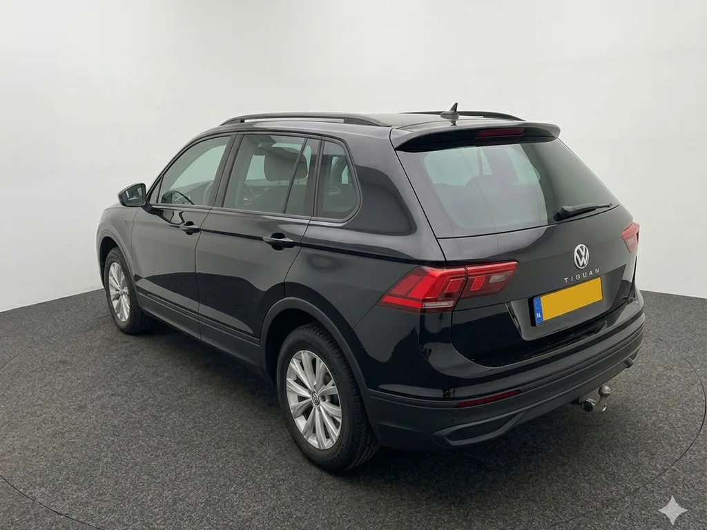 Volkswagen Tiguan (2021) — foto 1