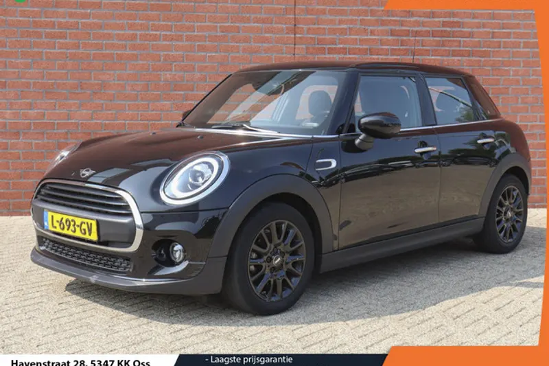 MINI One (2021)