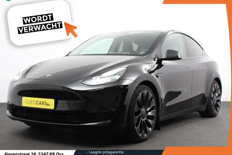 Tesla Model Y (2023)