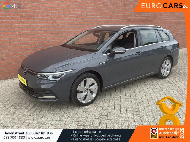 Volkswagen Golf (2021) — foto 1