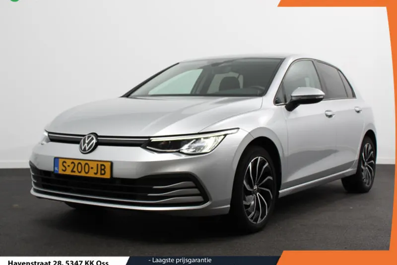 Volkswagen Golf (2023)